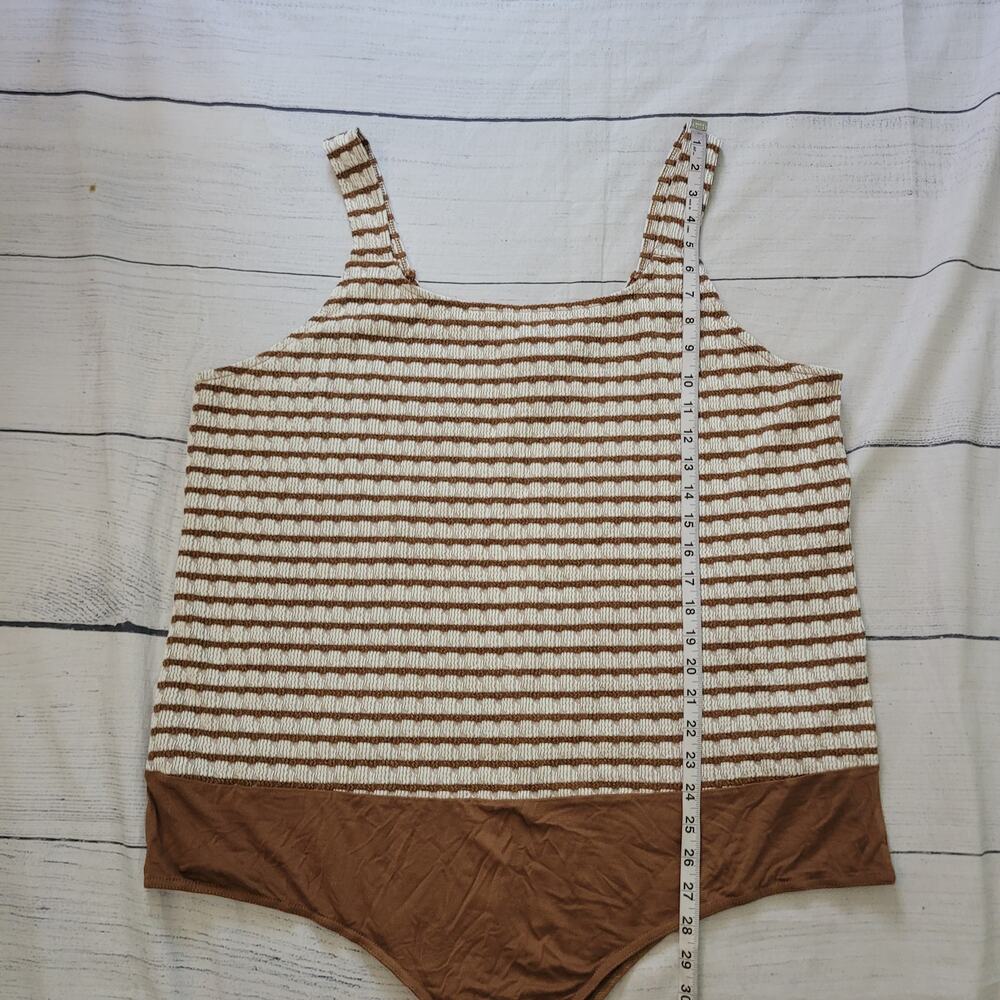 Torrid Size 4xl Brown Multi Stripe Scoop Neck Tan… - image 4